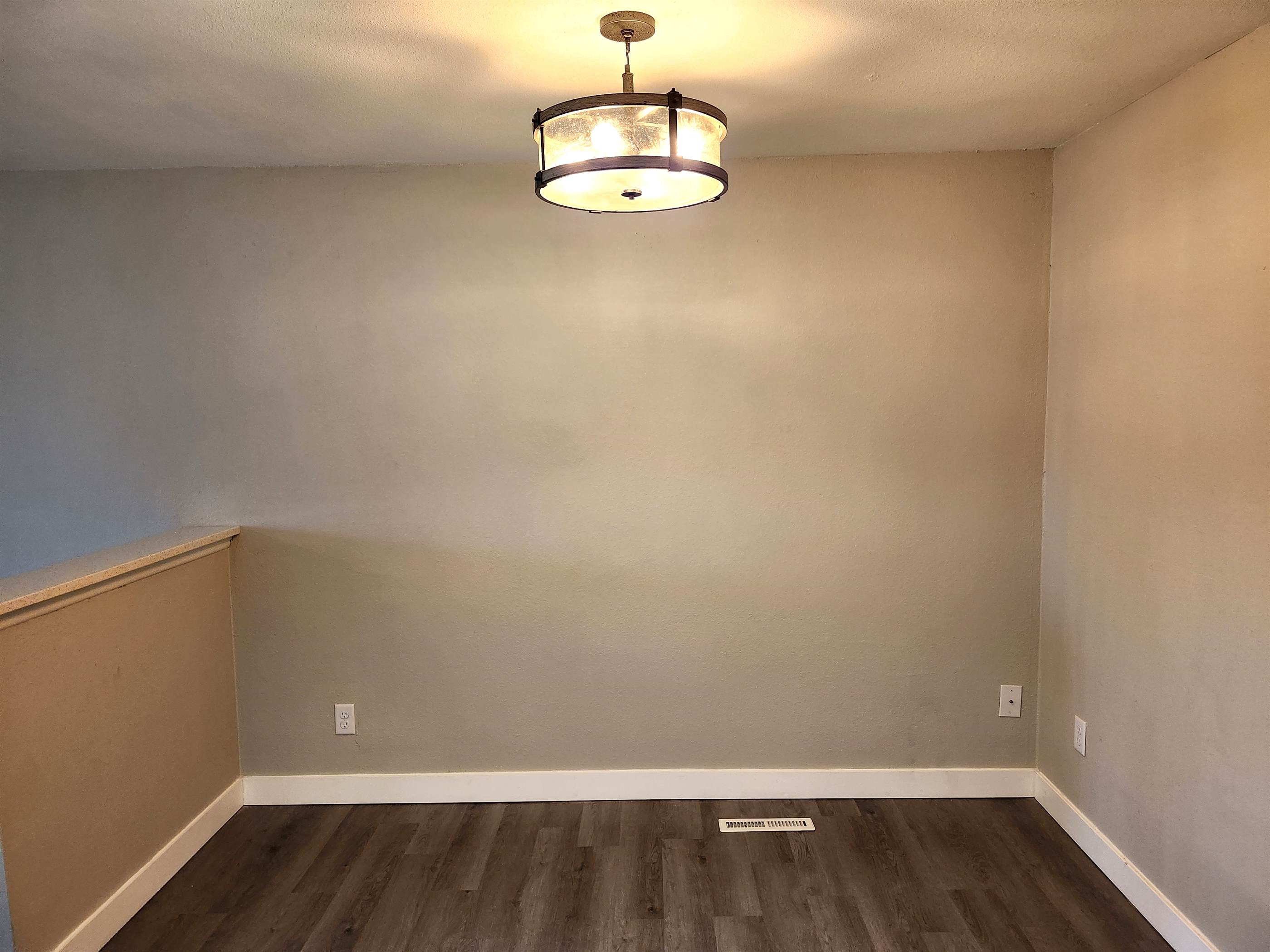 606 Renee Dr, Andover, KS 67002