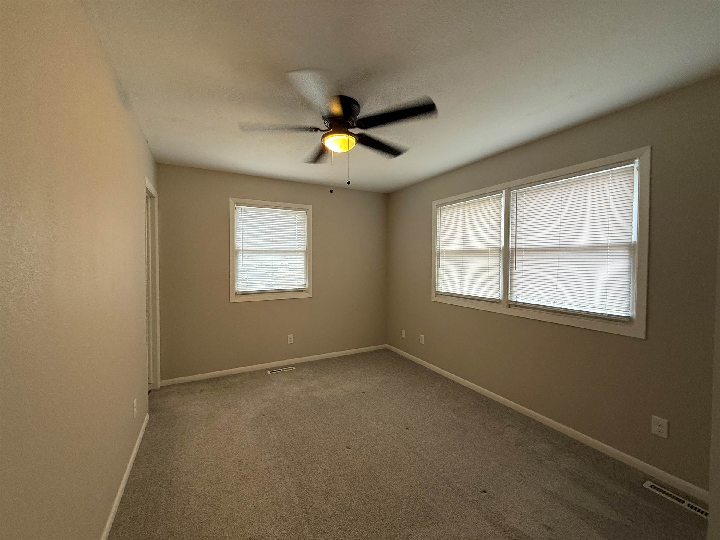 606 Renee Dr, Andover, KS 67002