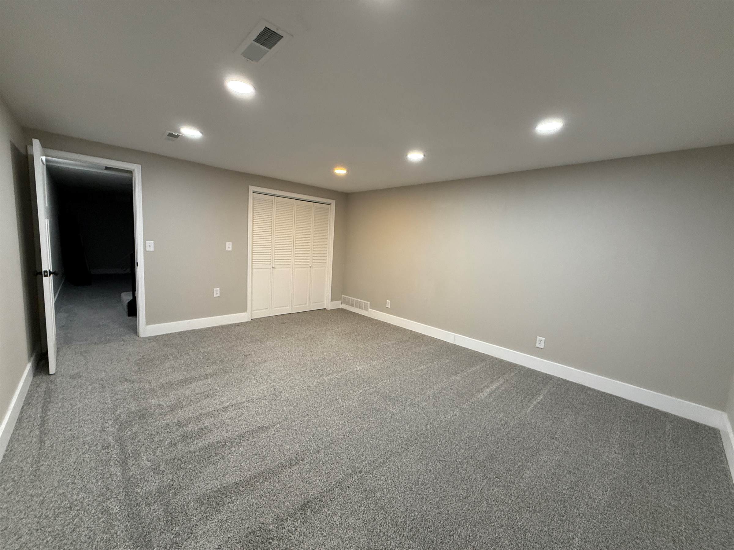 606 Renee Dr, Andover, KS 67002