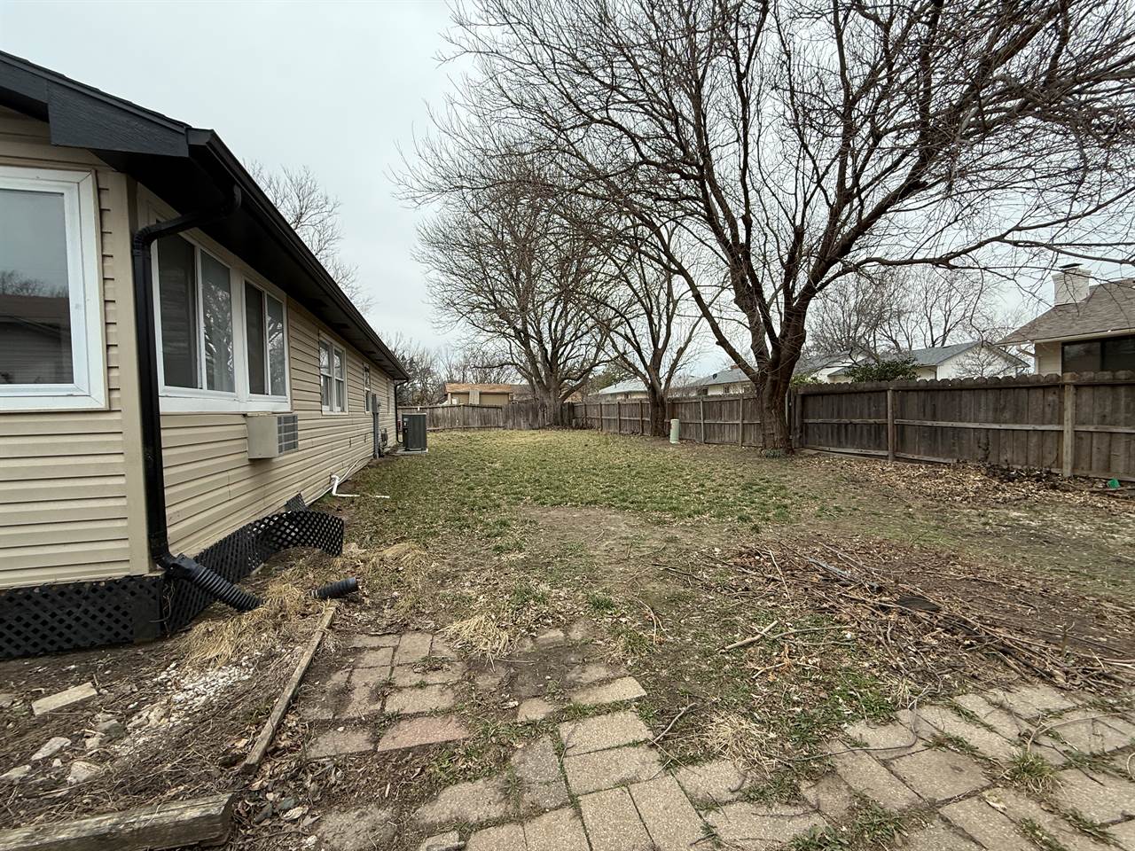 606 Renee Dr, Andover, KS 67002