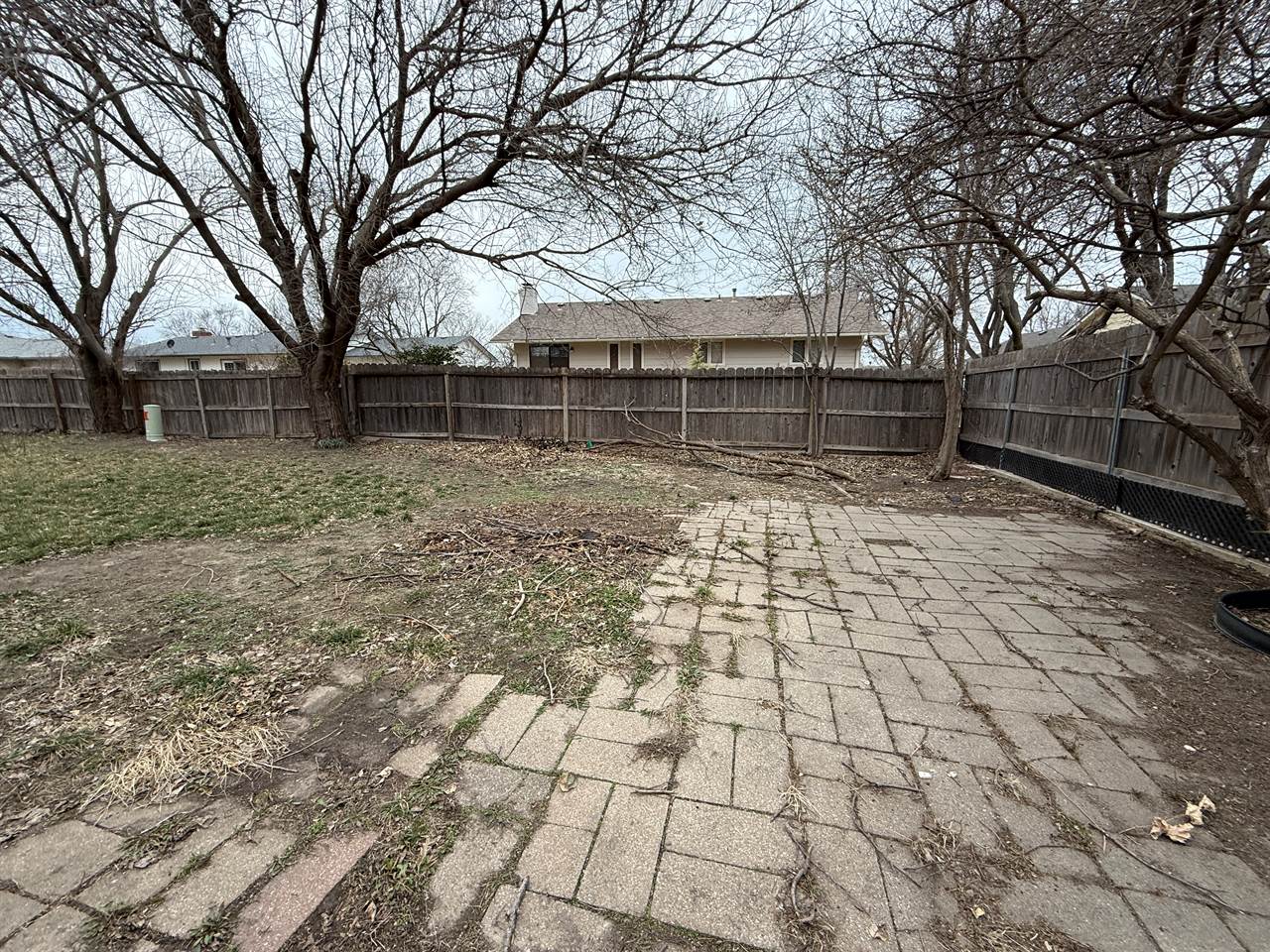 606 Renee Dr, Andover, KS 67002