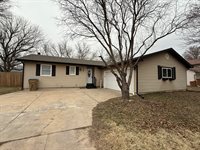 606 Renee Dr, Andover, KS 67002