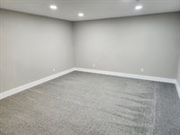 606 Renee Dr, Andover, KS 67002