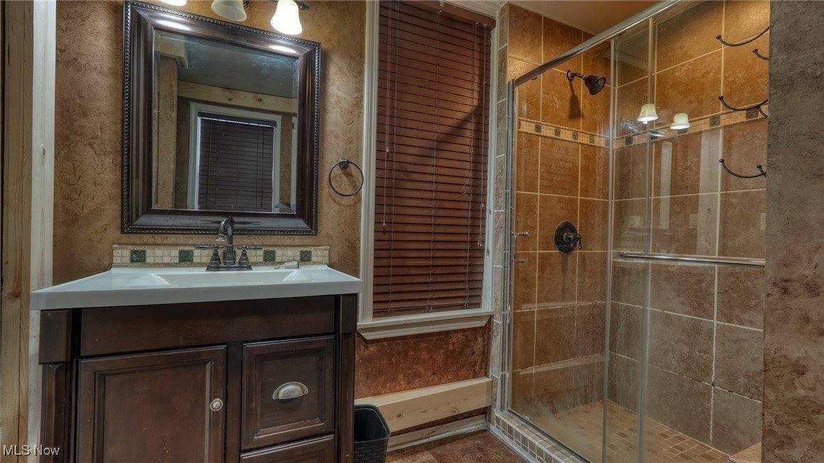 225 North 9th Street, Cambridge, OH 43725