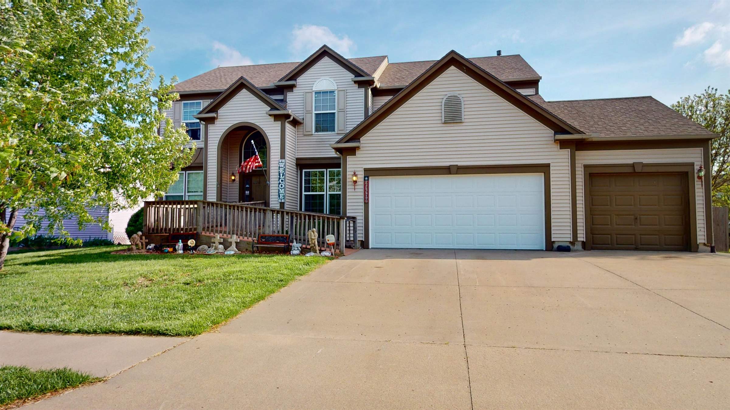 23509 W 93rd, Lenexa, KS 66227