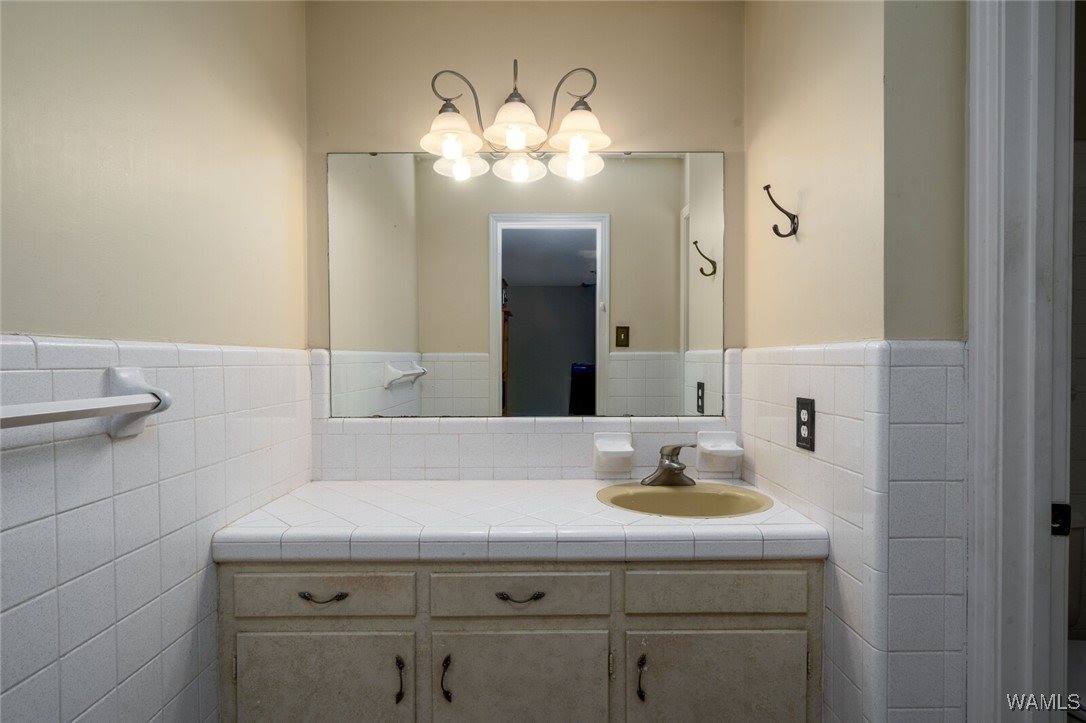 4706 Woodvale Drive, Tuscaloosa, AL 35405