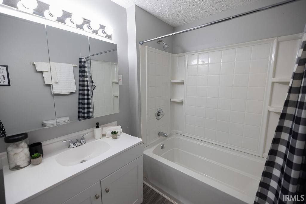 2625 S Meeker Avenue, Muncie, IN 47302