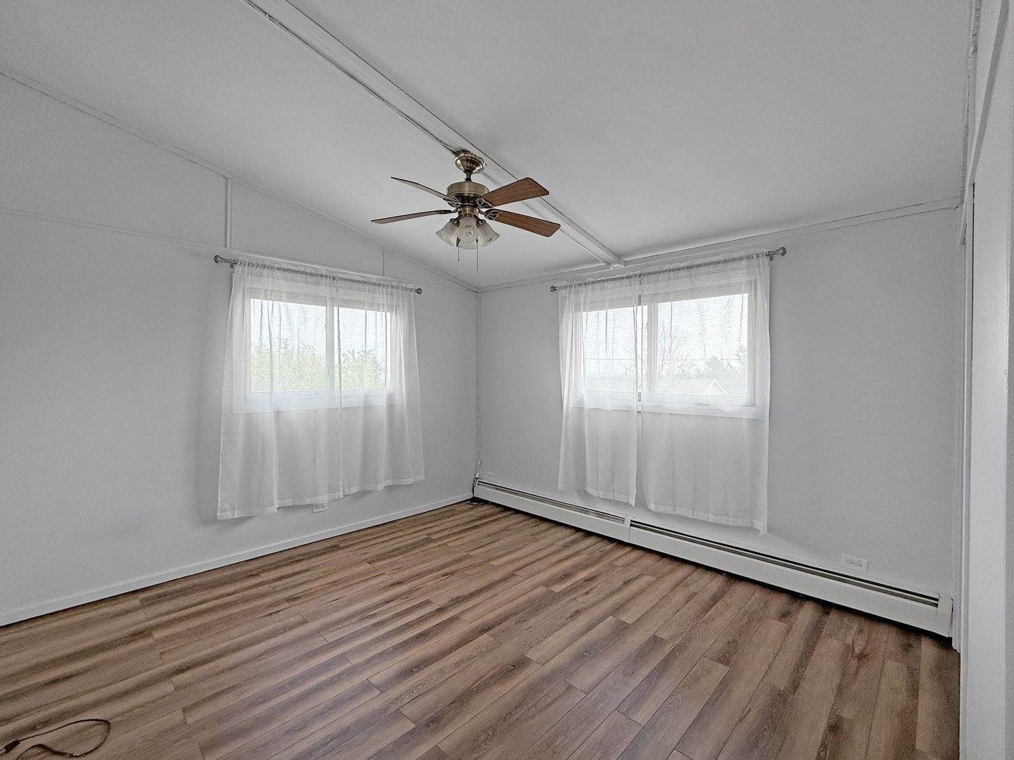 584 South Ward Street, Stockton, IL 61085