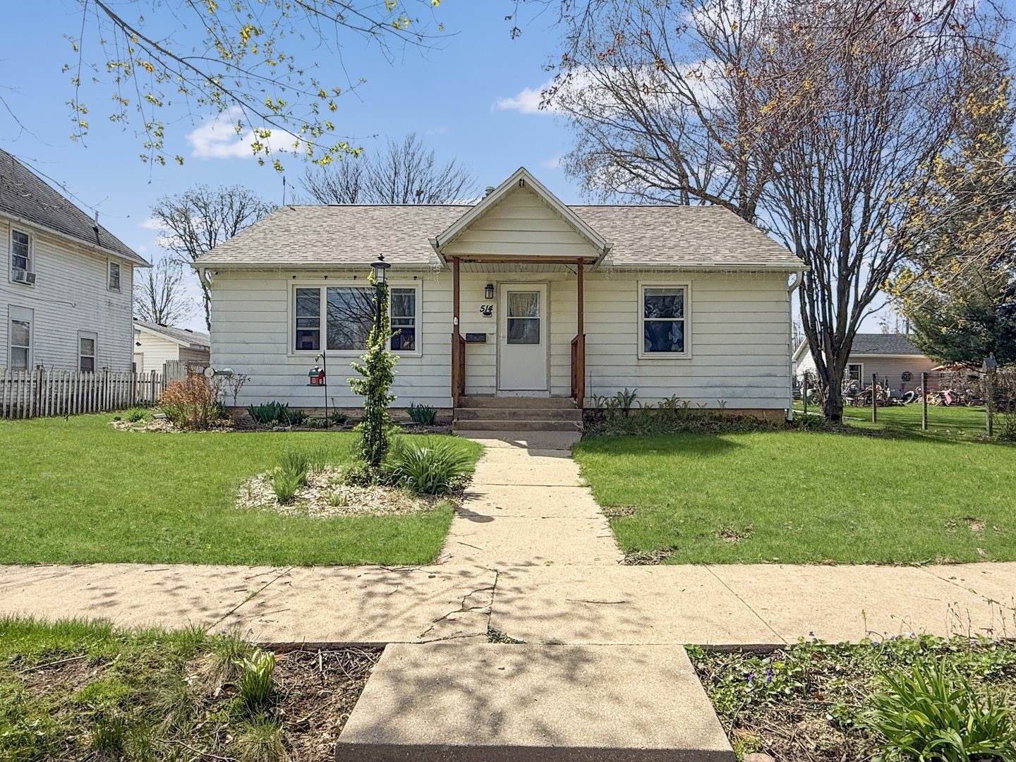 514 South Linn Street, Shannon, IL 61078