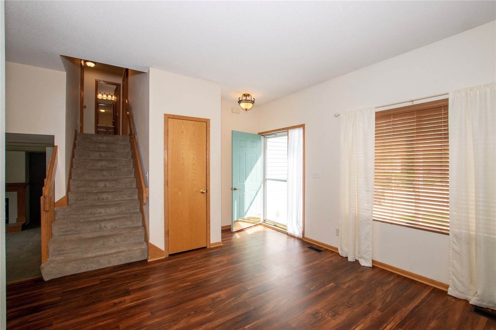 1021 Ridgewood Court, West Des Moines, IA 50265