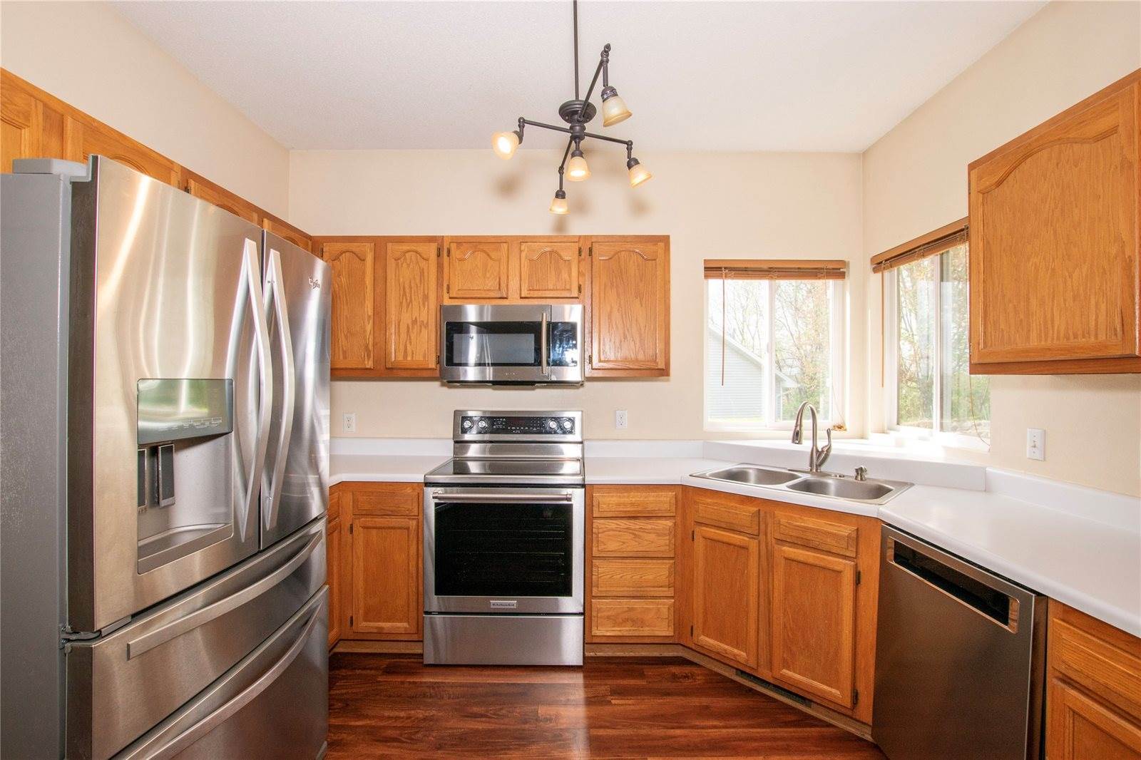 1021 Ridgewood Court, West Des Moines, IA 50265