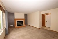 1021 Ridgewood Court, West Des Moines, IA 50265