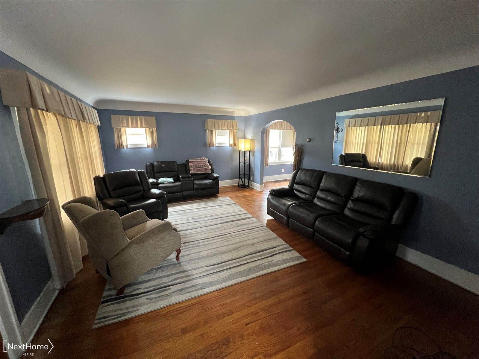 2213 Pennsylvania Avenue, Flint, MI 48506