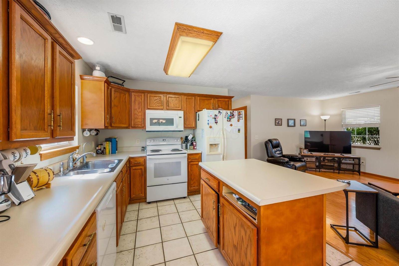 949 West Beal Avenue, Bucyrus, OH 44820