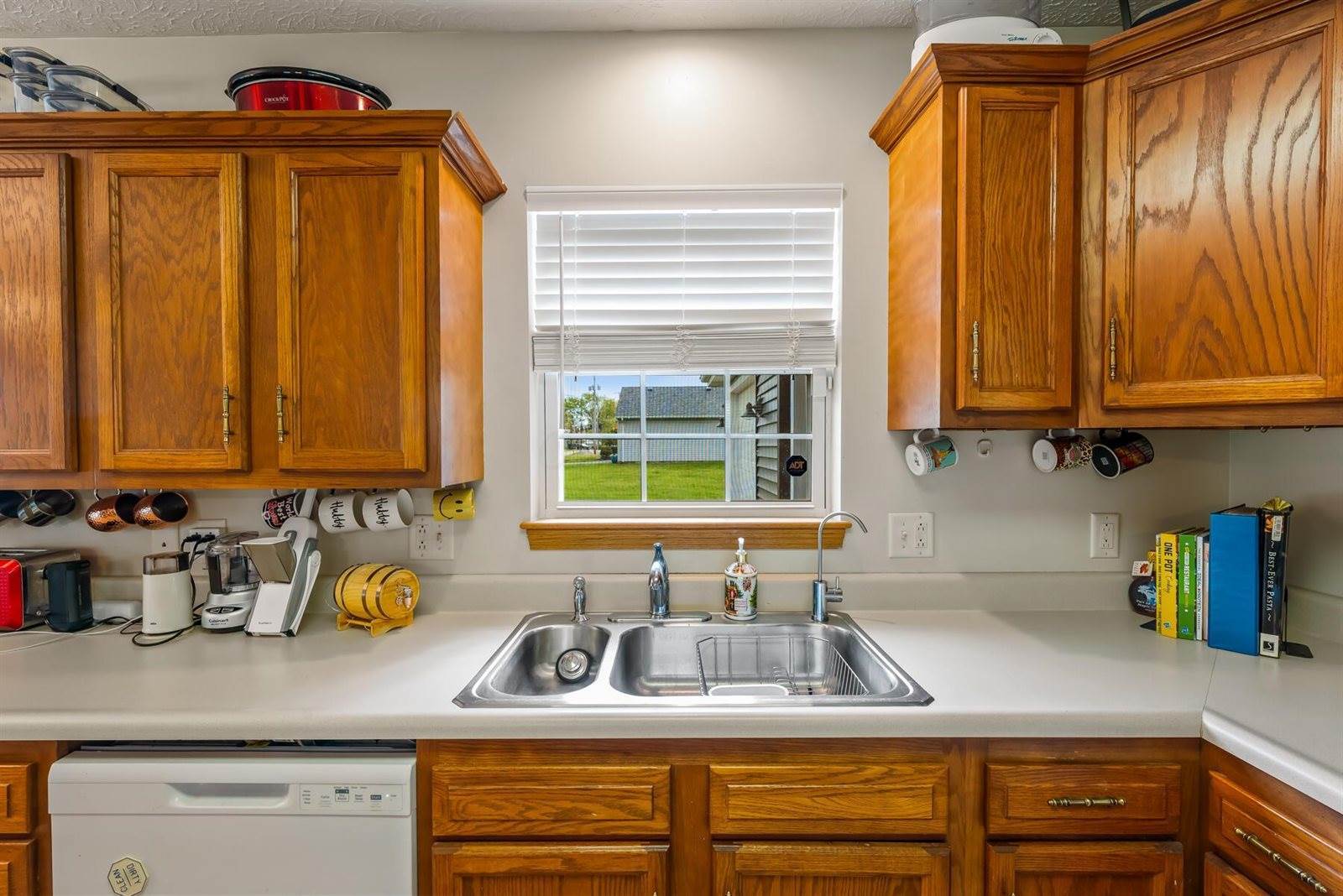 949 West Beal Avenue, Bucyrus, OH 44820