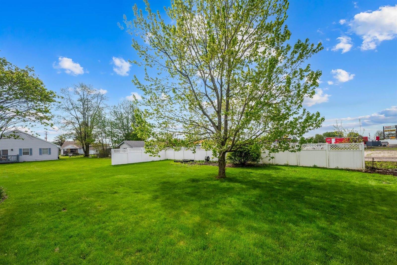 949 West Beal Avenue, Bucyrus, OH 44820