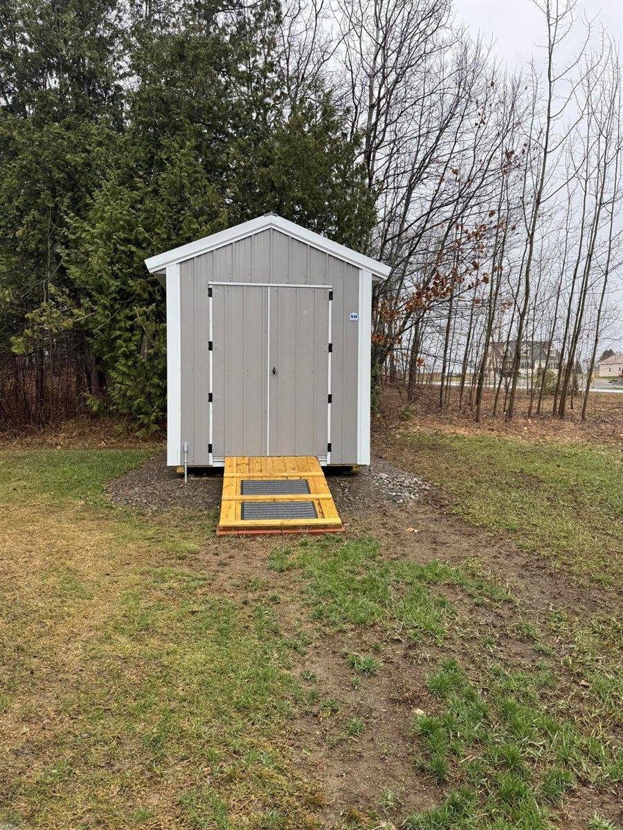 3043 West Chapman Road, Mapleton, ME 04757