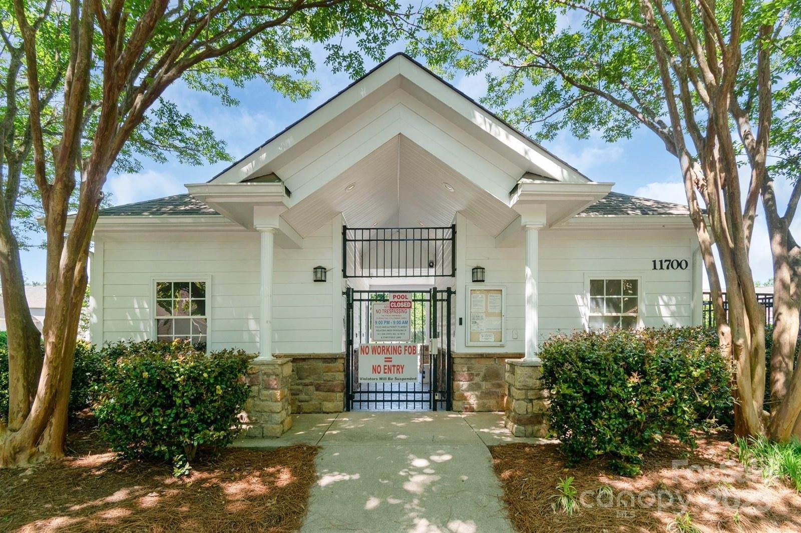 12036 Duke Lancaster Drive, Charlotte, NC 28277