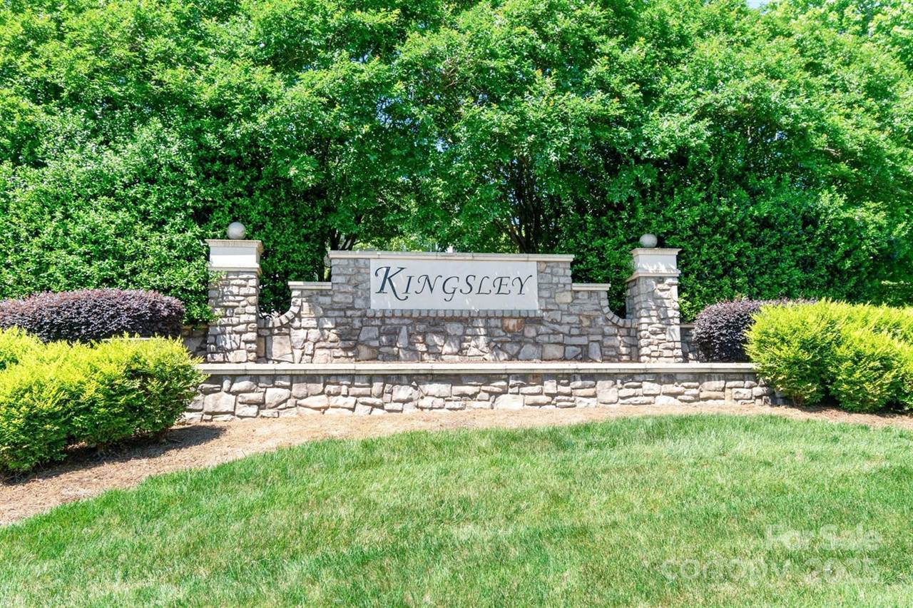 12036 Duke Lancaster Drive, Charlotte, NC 28277