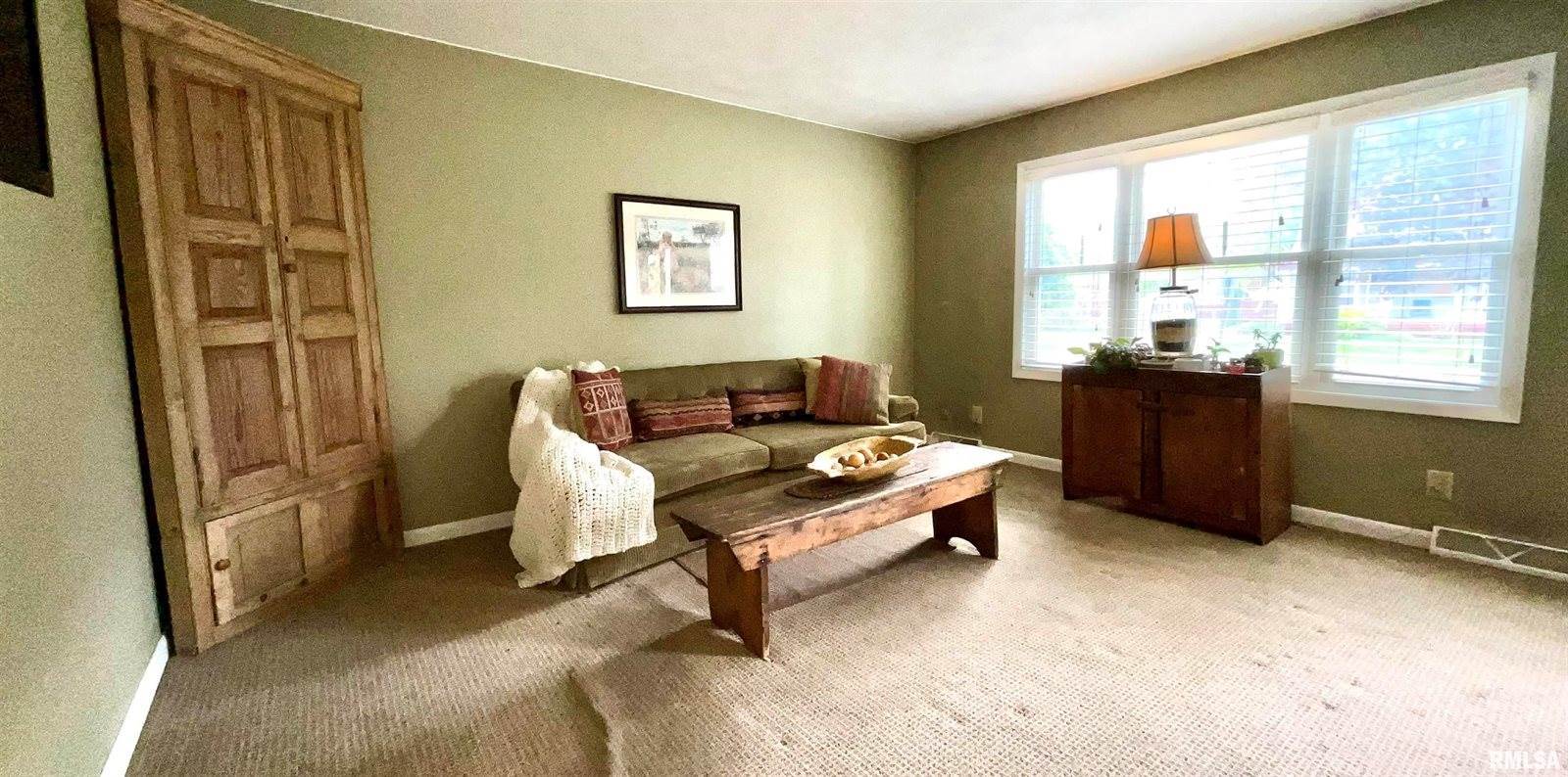 1513 21ST Avenue, #7, Rock Island, IL 61201