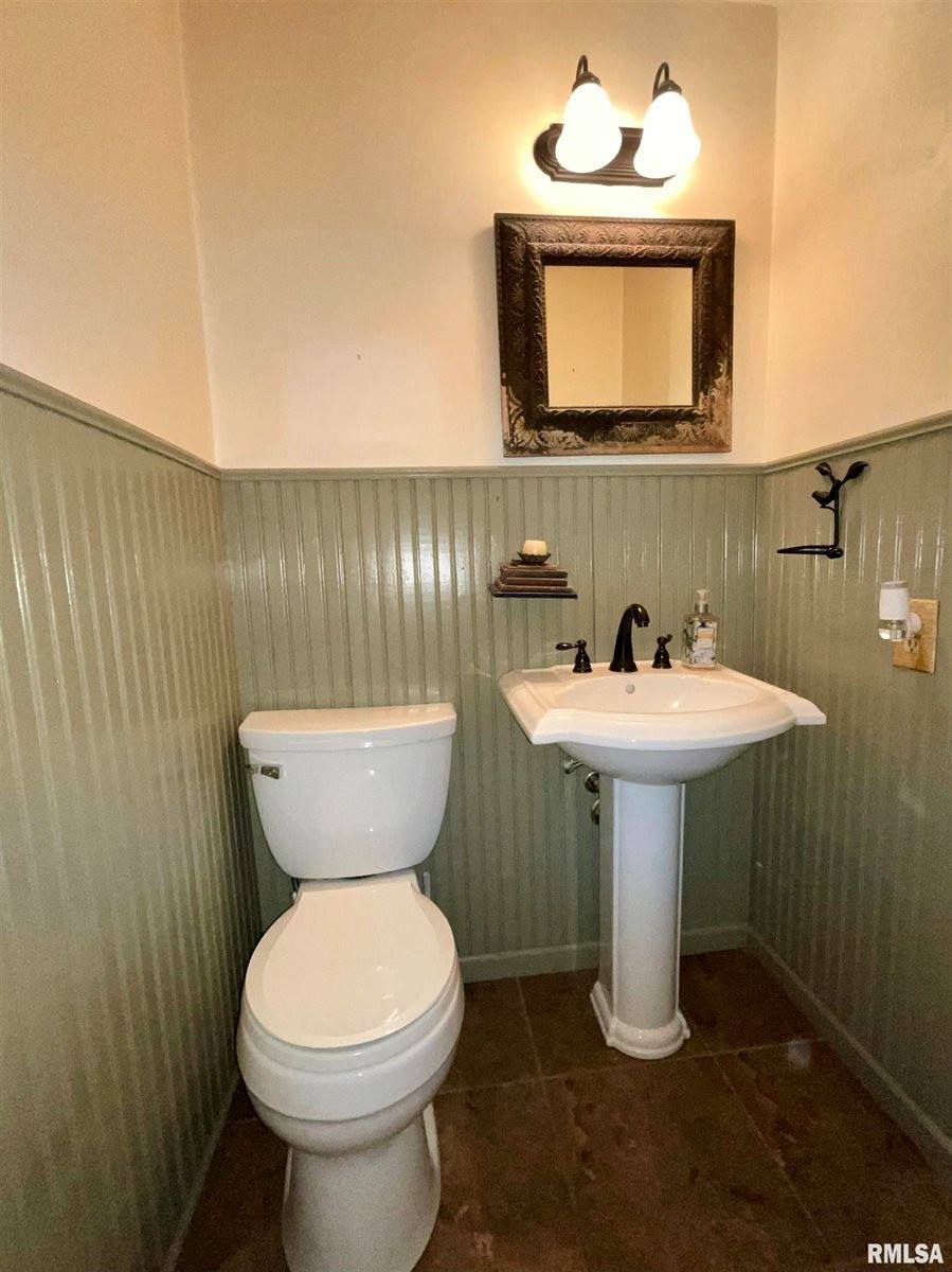 1513 21ST Avenue, #7, Rock Island, IL 61201