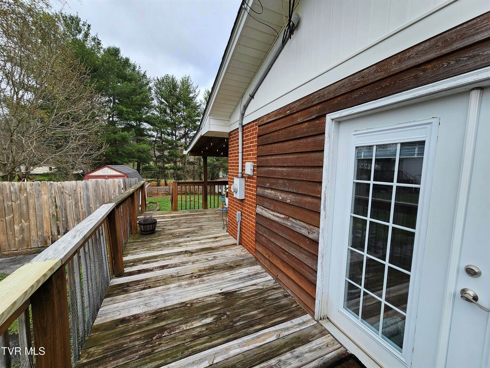 2029 Dave Buck Road, Johnson City, TN 37601