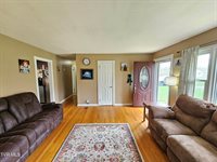 2029 Dave Buck Road, Johnson City, TN 37601