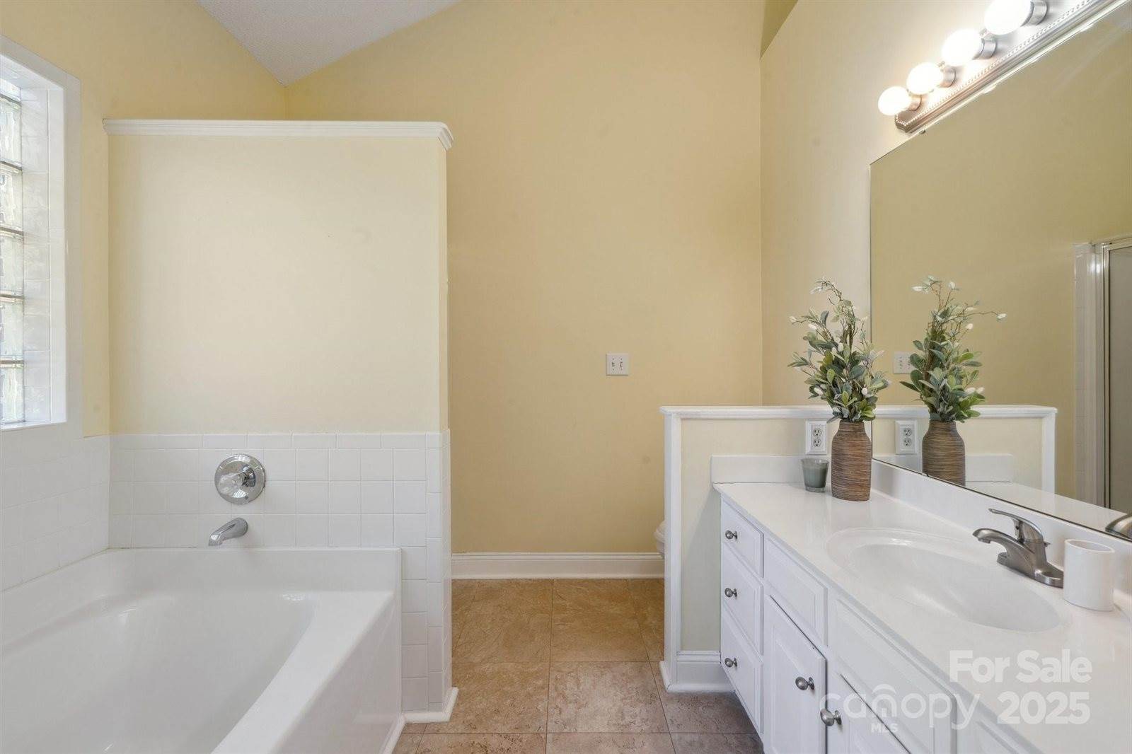 123 Shoreview Drive, Mooresville, NC 28117