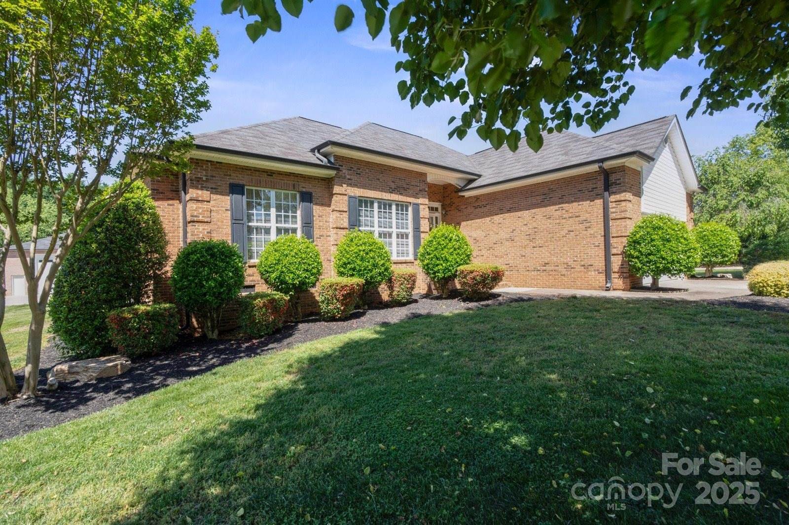 123 Shoreview Drive, Mooresville, NC 28117