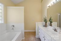 123 Shoreview Drive, Mooresville, NC 28117