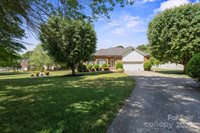 123 Shoreview Drive, Mooresville, NC 28117