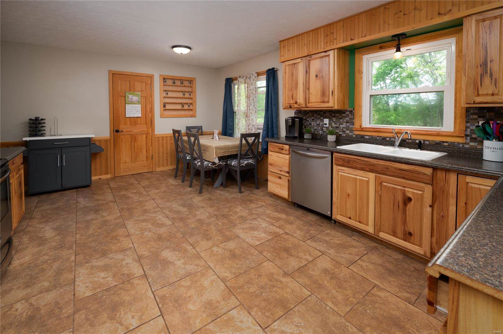 21695 Sable Road, Waynesville, MO 65583