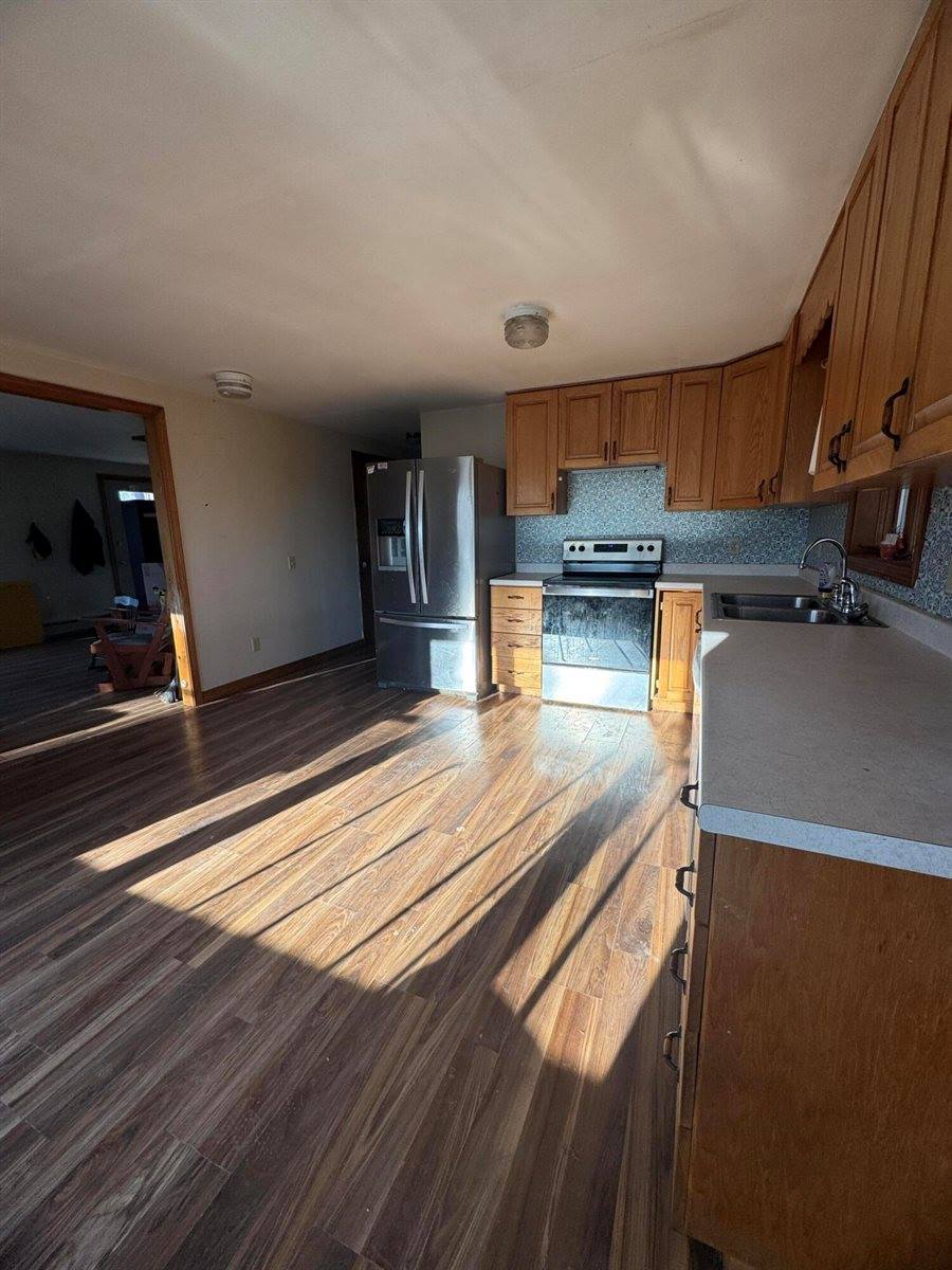 76 Norton Hill Road, Dover-Foxcroft, ME 04426