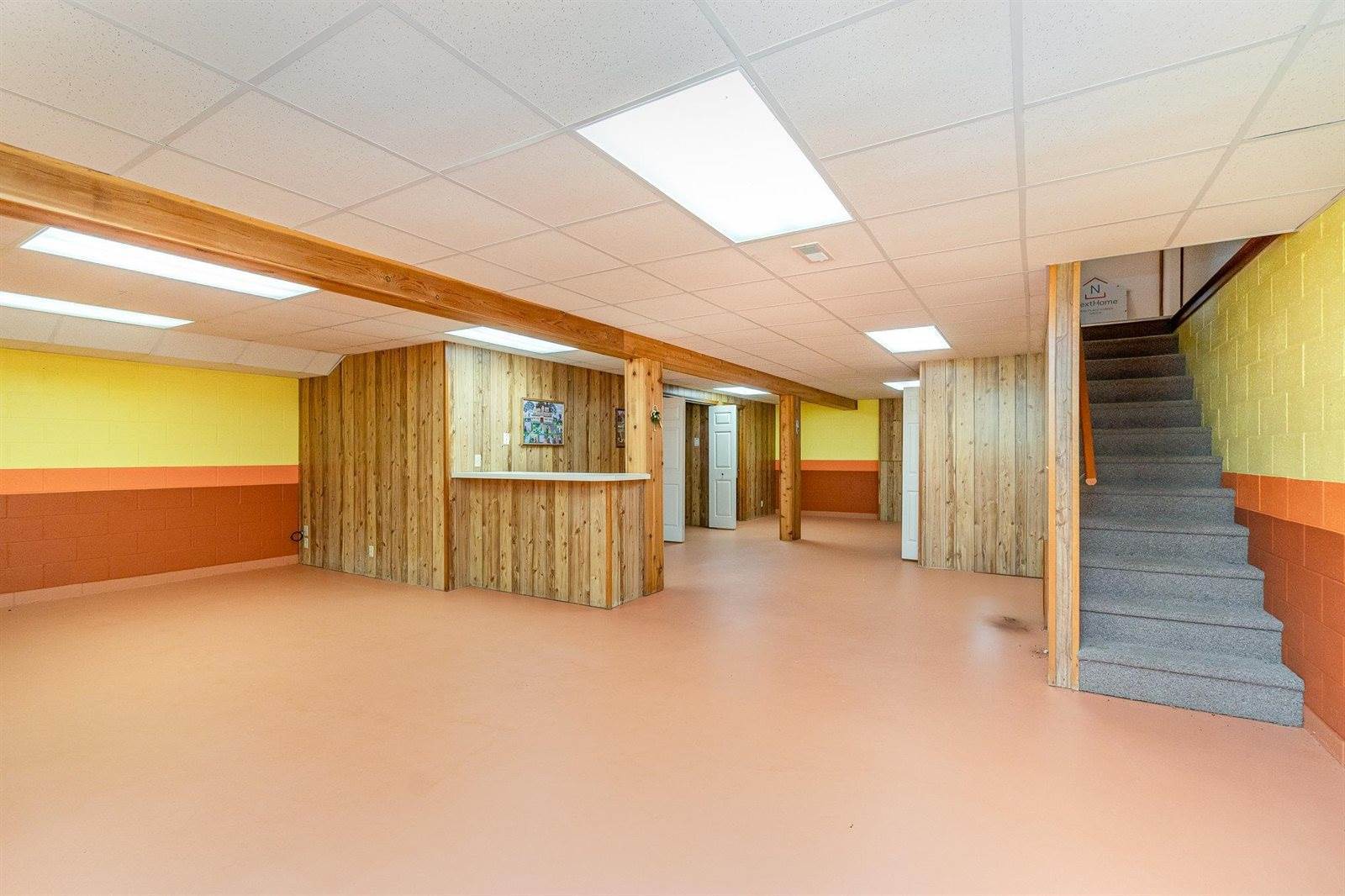 927 E Harbor View, Bay City, MI 48706