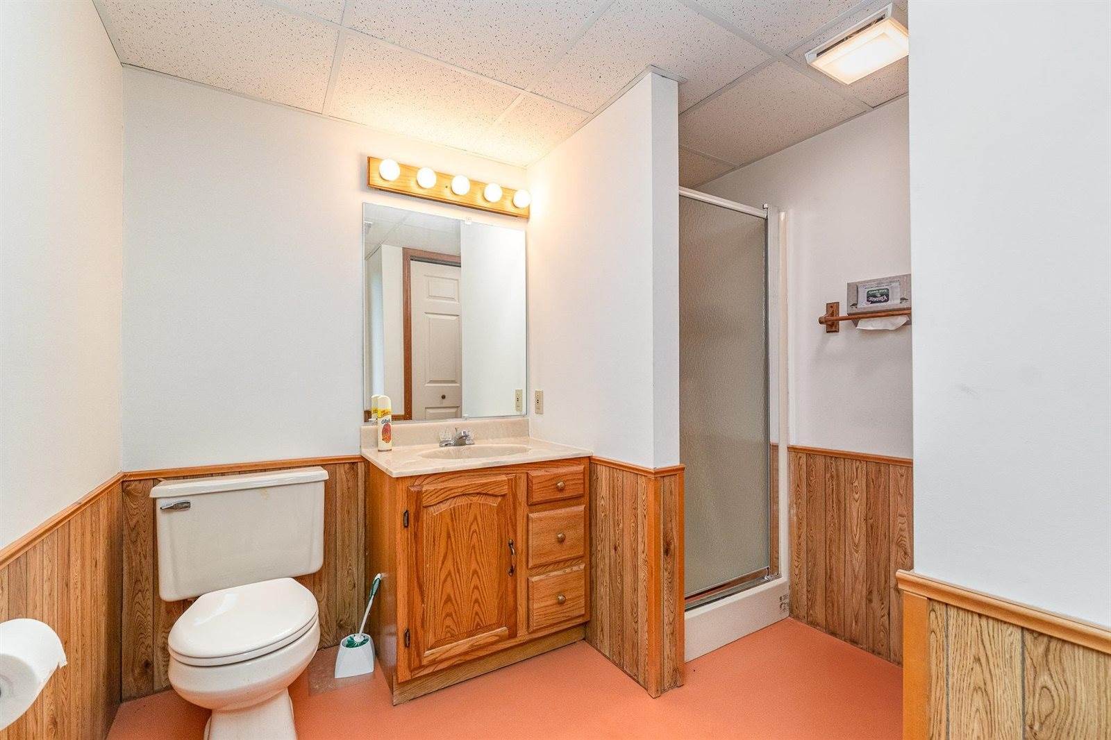 927 E Harbor View, Bay City, MI 48706