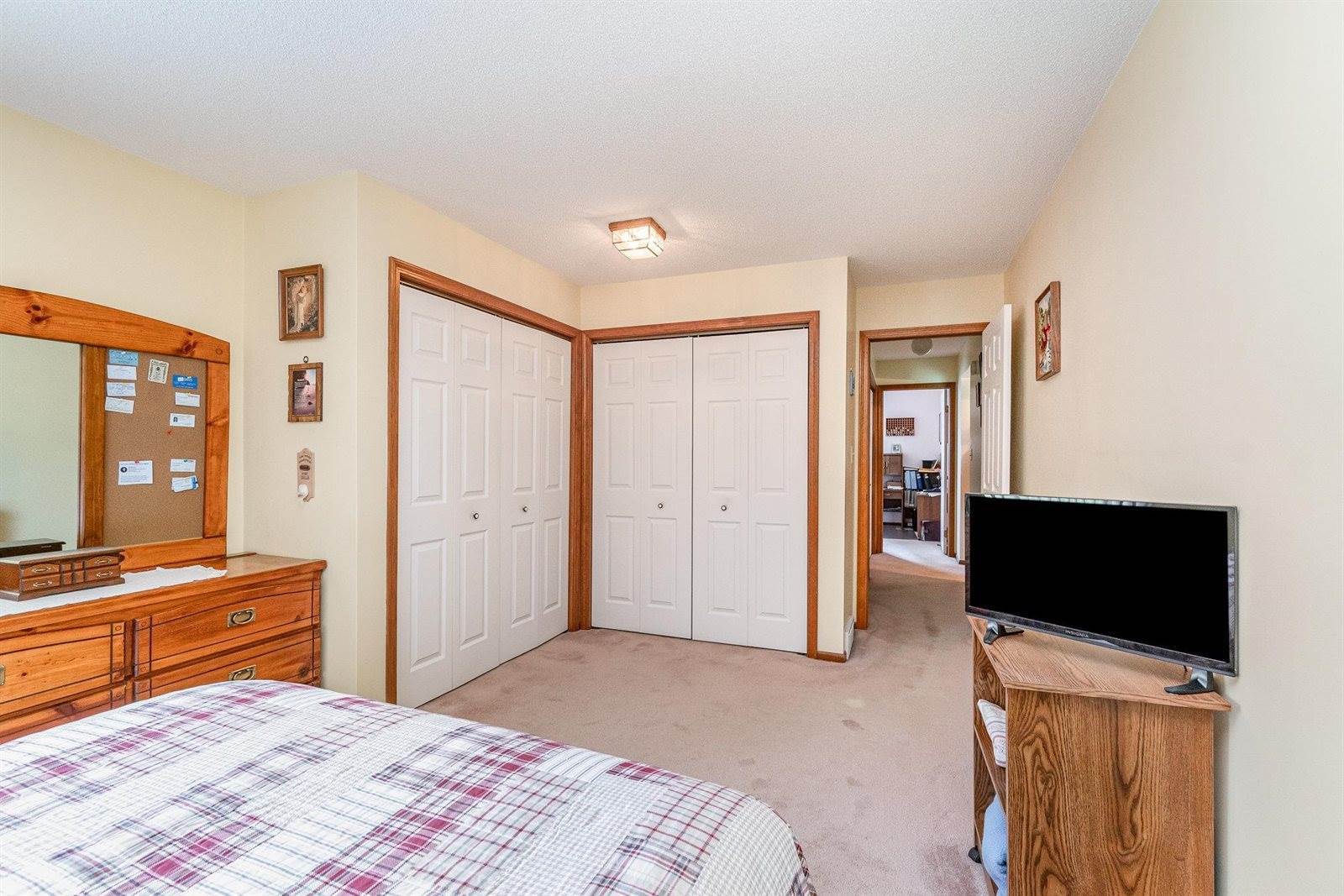 927 E Harbor View, Bay City, MI 48706