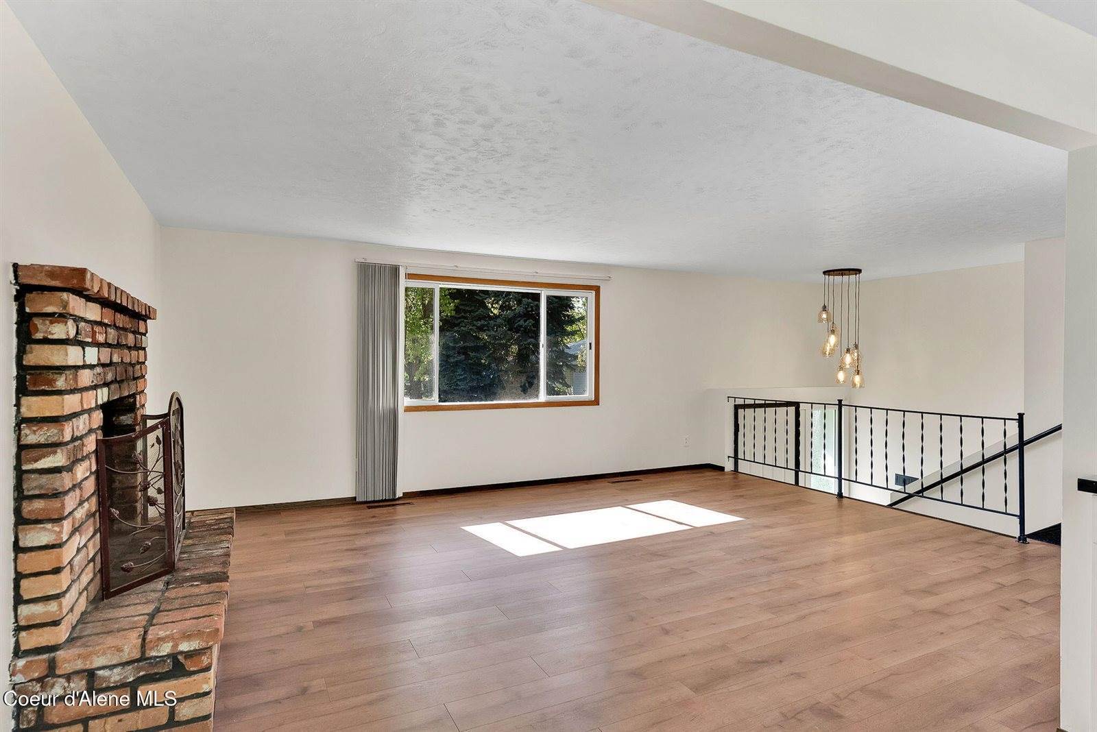 407 East Buttercup Ln, Coeur d'Alene, ID 83815