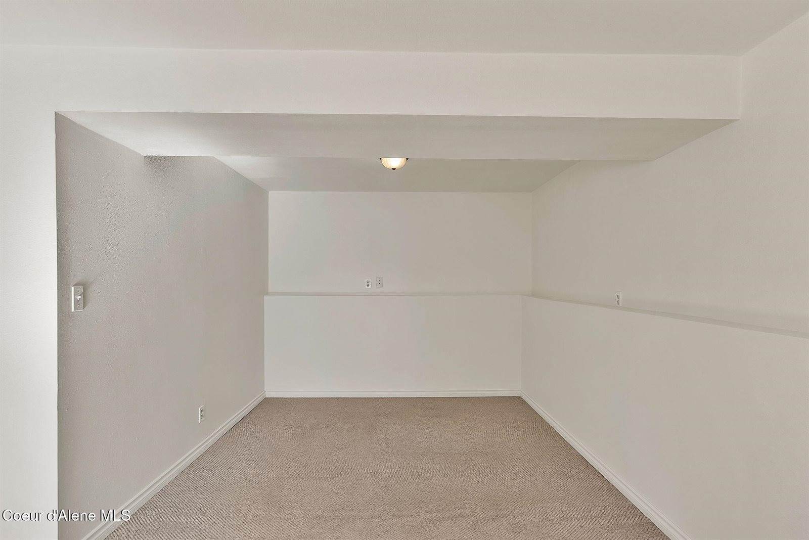 407 East Buttercup Ln, Coeur d'Alene, ID 83815