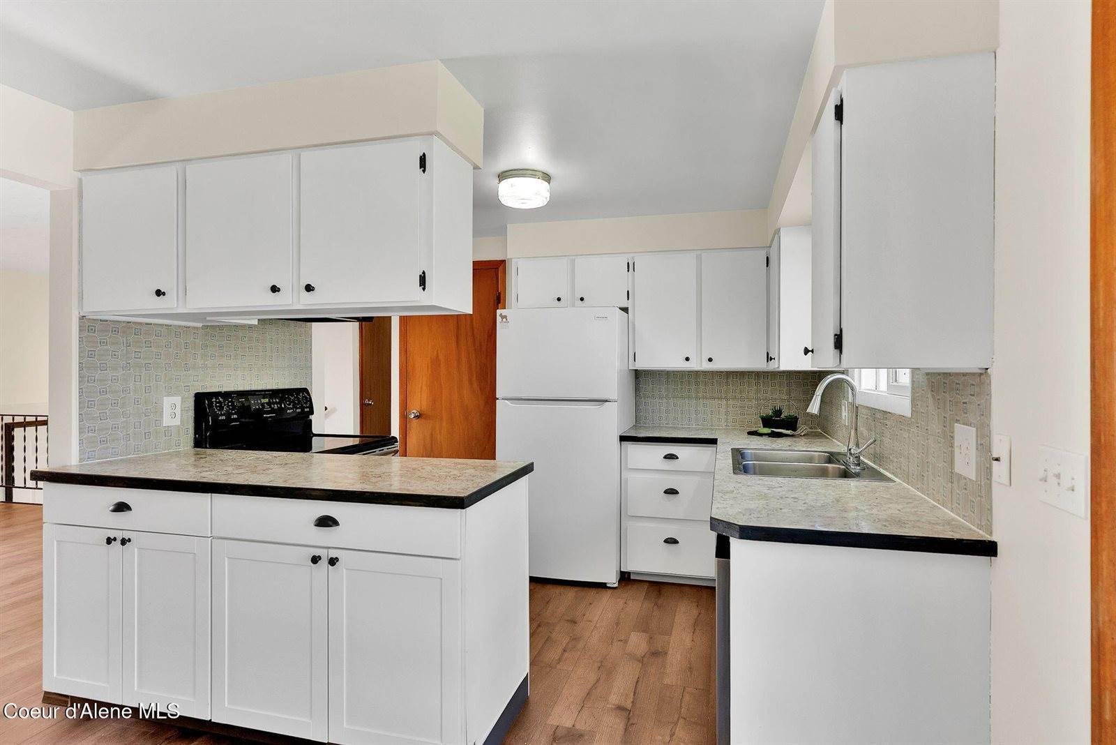 407 East Buttercup Ln, Coeur d'Alene, ID 83815