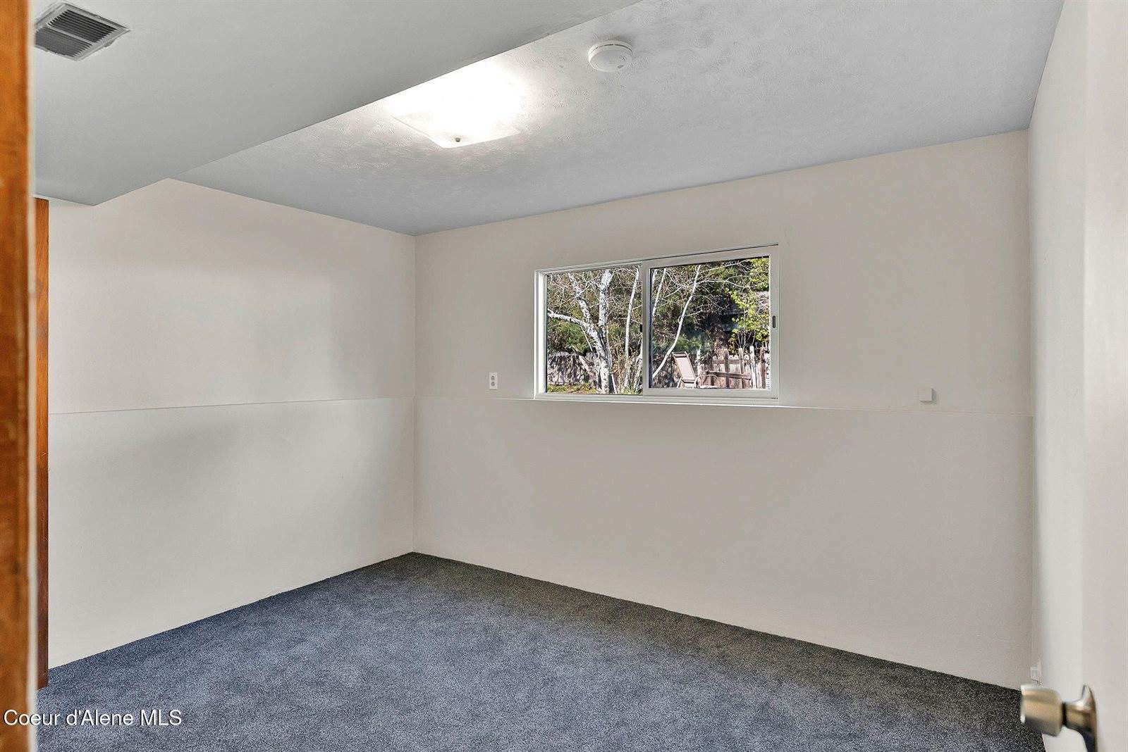 407 East Buttercup Ln, Coeur d'Alene, ID 83815