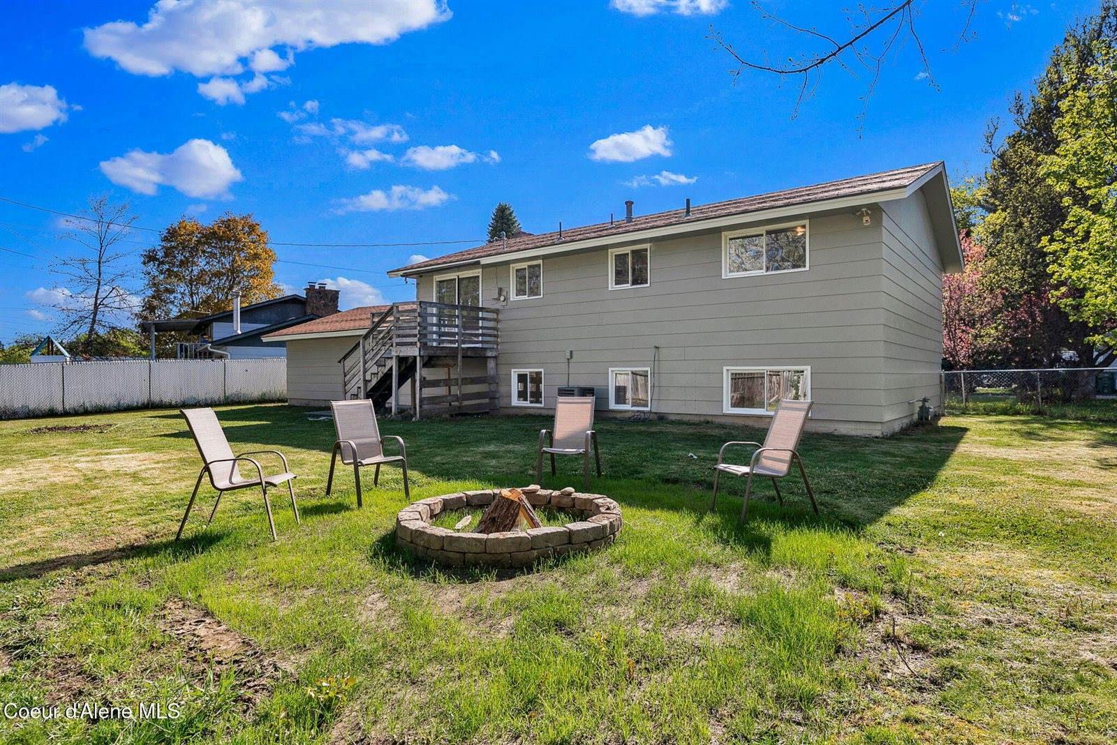 407 East Buttercup Ln, Coeur d'Alene, ID 83815