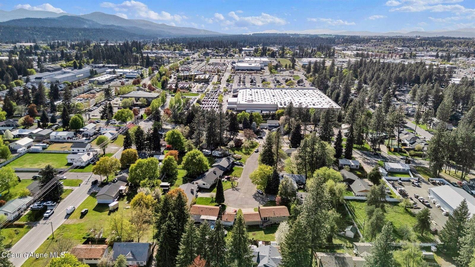 407 East Buttercup Ln, Coeur d'Alene, ID 83815