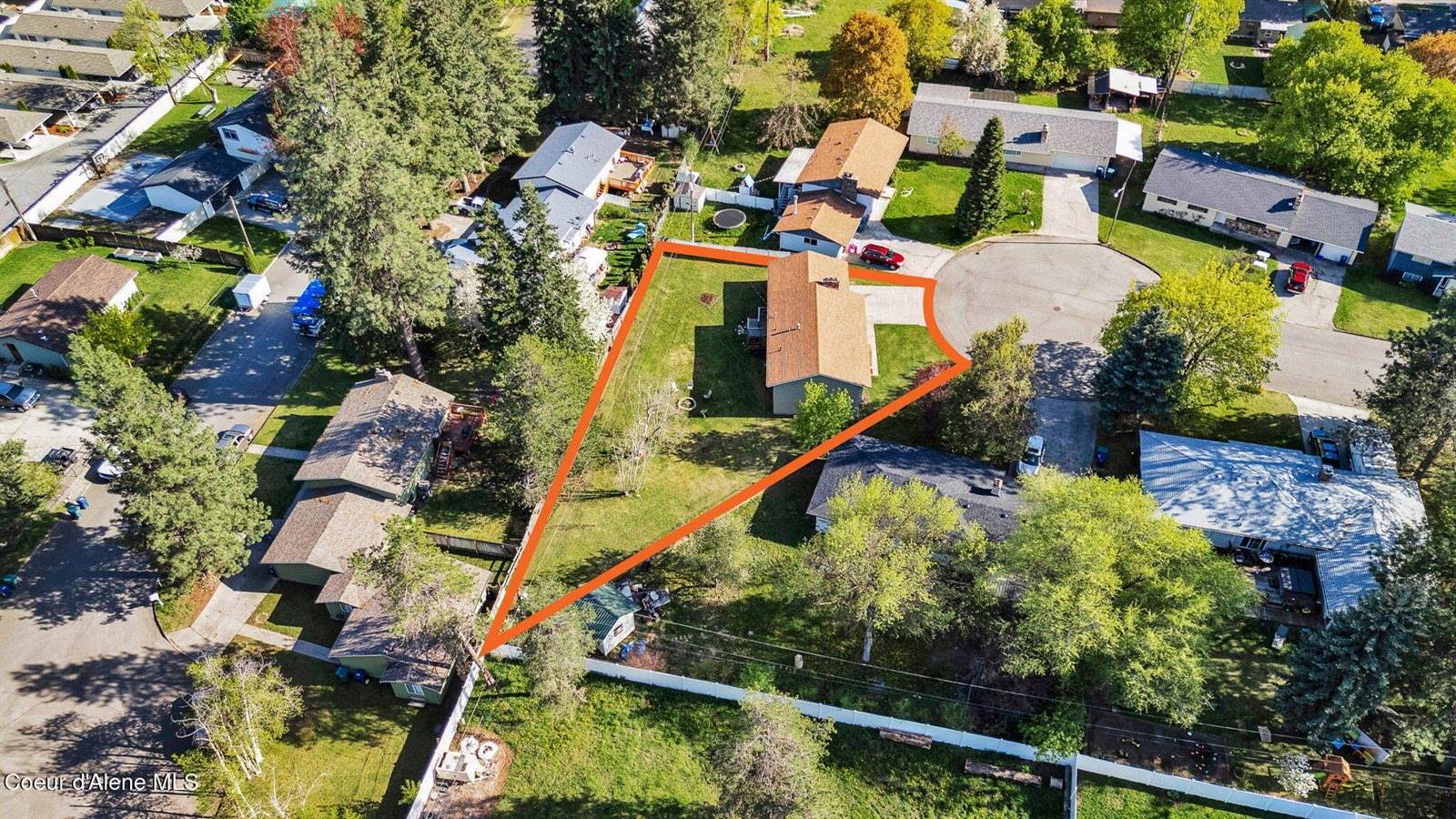 407 East Buttercup Ln, Coeur d'Alene, ID 83815