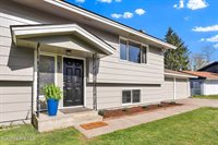 407 East Buttercup Ln, Coeur d'Alene, ID 83815
