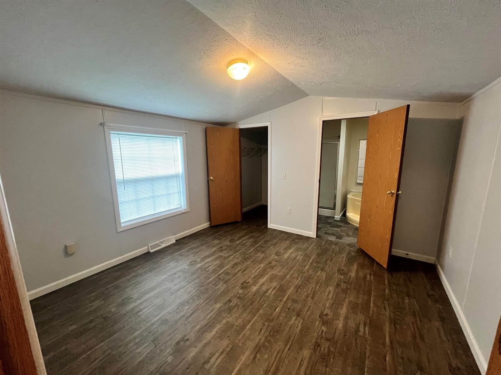 35 Lorna Lane, Glenburn, ME 04401