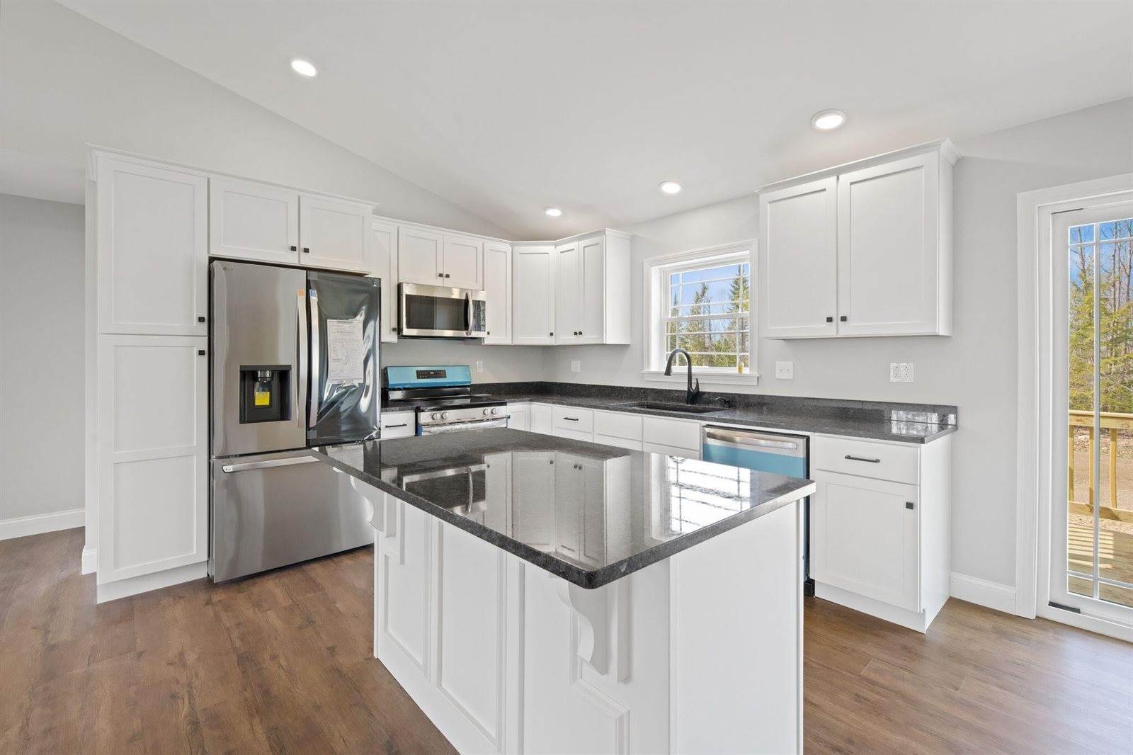 16 Shaw Road, Plymouth, ME 04969