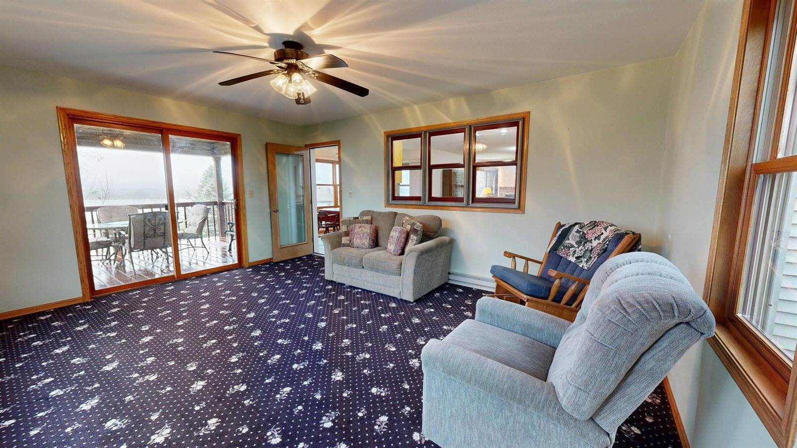 302 Hickory Rd, Genoa, WI 54632