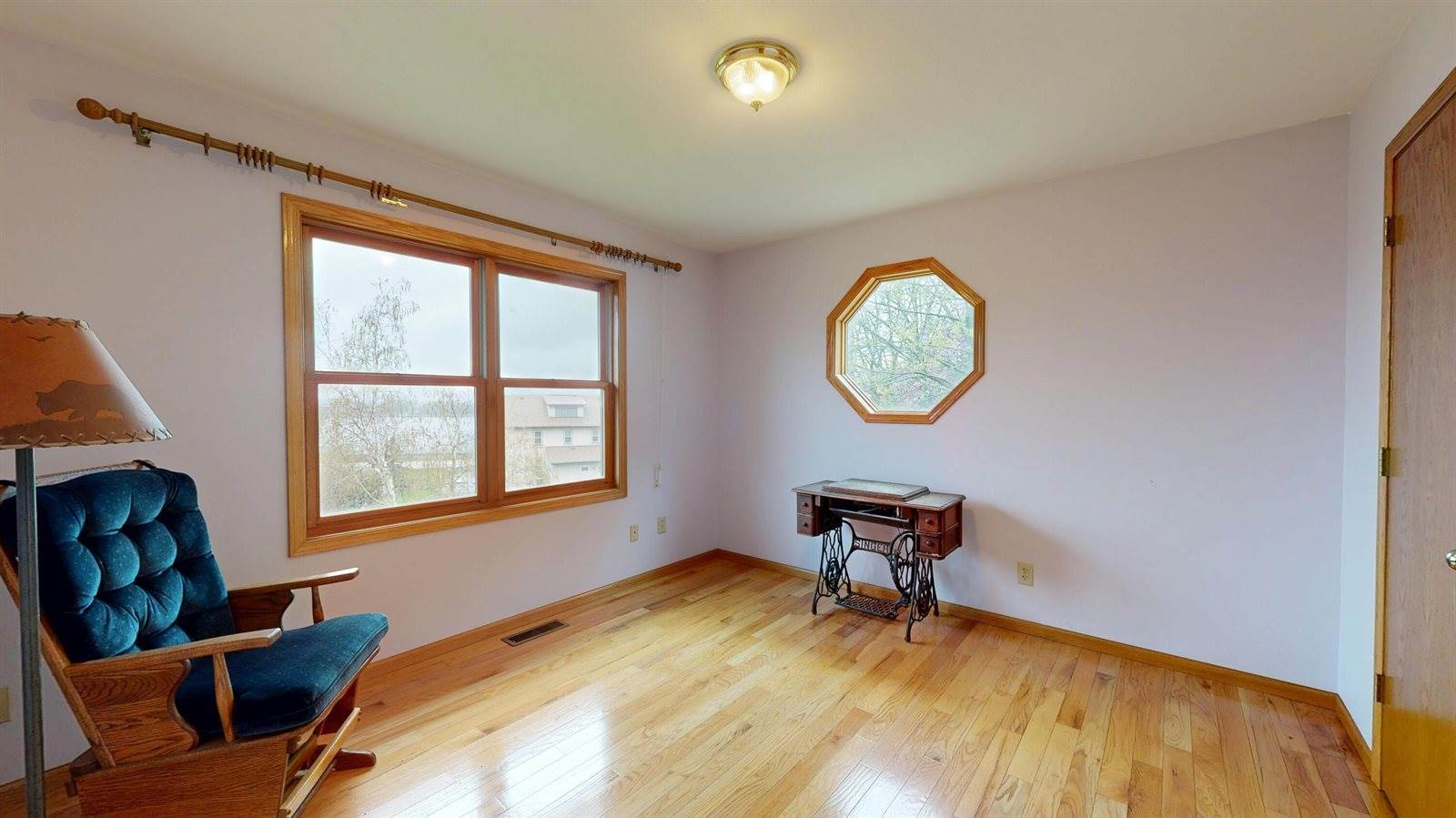 302 Hickory Rd, Genoa, WI 54632