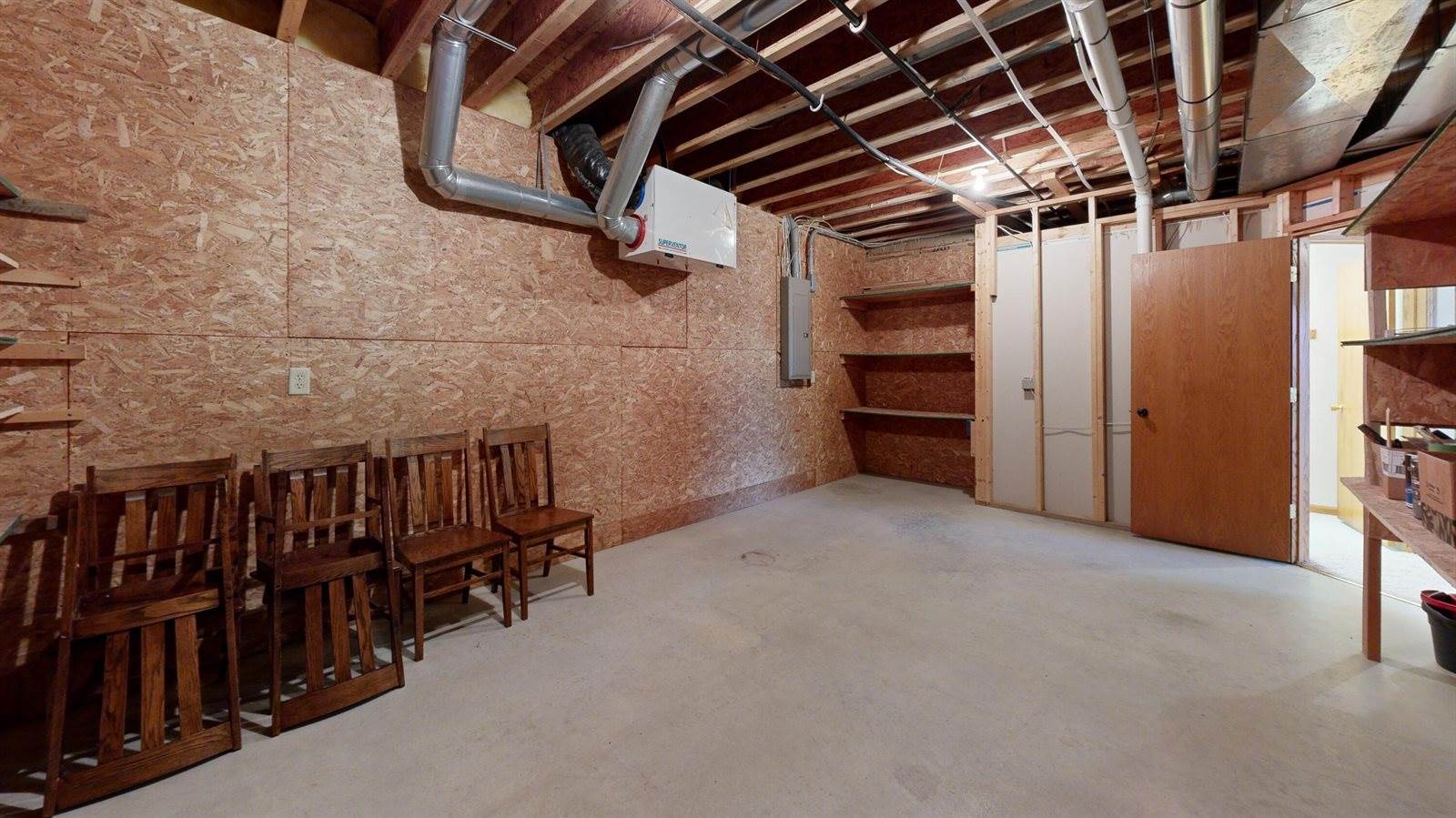 302 Hickory Rd, Genoa, WI 54632