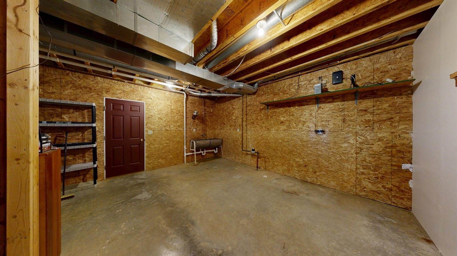 302 Hickory Rd, Genoa, WI 54632